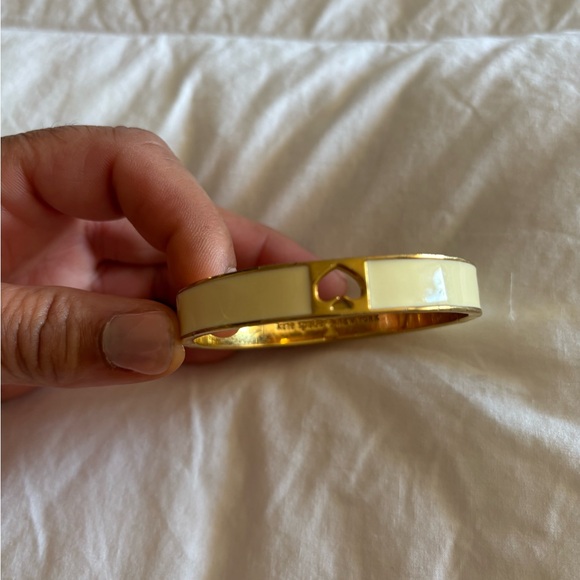 (Kate Spade) Gold and cream Bracelet - Picture 5 of 9